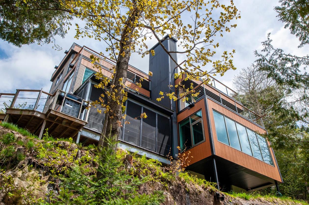 Chalet d'architecte au design unique en vente à SainteMargueritedu