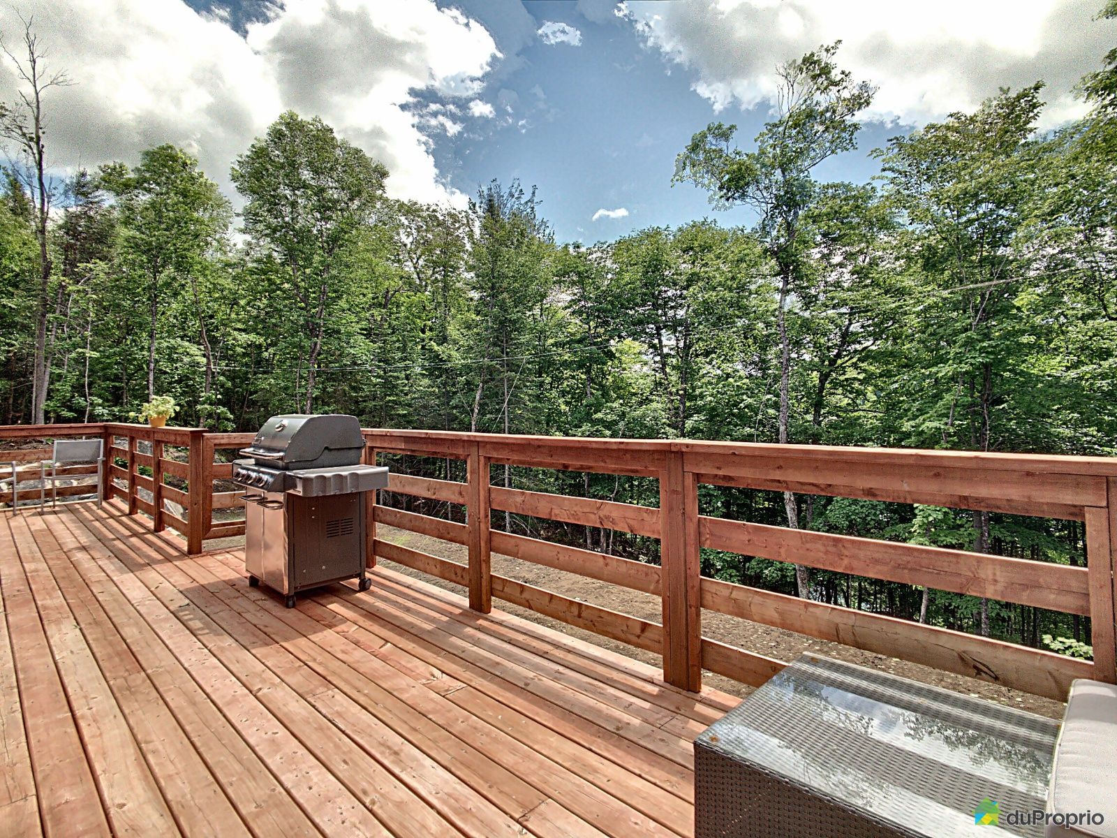 Cette résidence toute neuve de MorinHeights est parfaite pour les