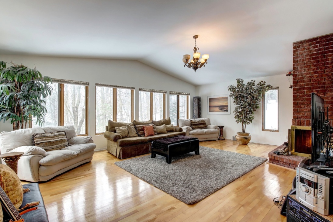 Spacieuse et élégante maison à aire ouverte à VaudreuilDorion Joli Joli Design