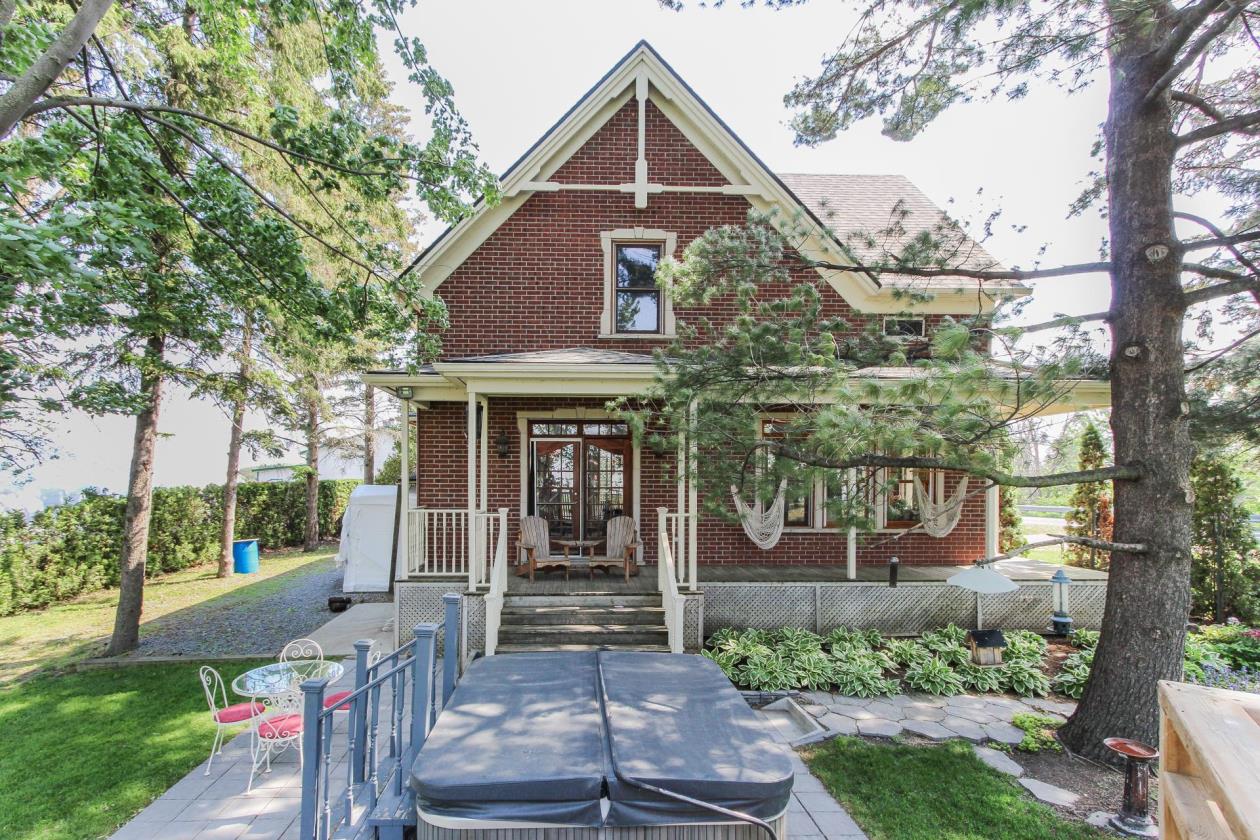Accueillante maison au bord de l'eau à SaintAntoinesurRichelieu en