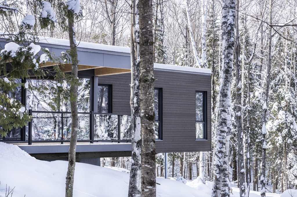 La maison Le Refuge des Hauteurs au coeur de la forêt de MontTremblant dans les Laurentides L La maison Le Refuge des Hauteurs au coeur de la forêt de MontTremblant dans les Laurentides L