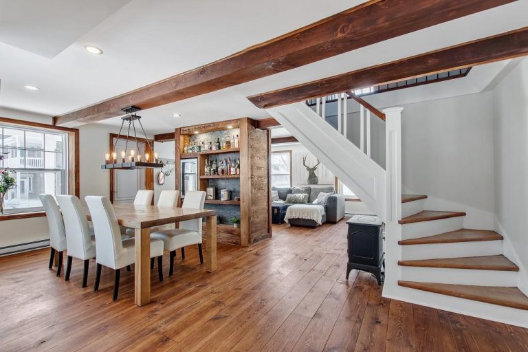 Charmante maison centenaire à vendre en plein coeur de SaintAmbroise