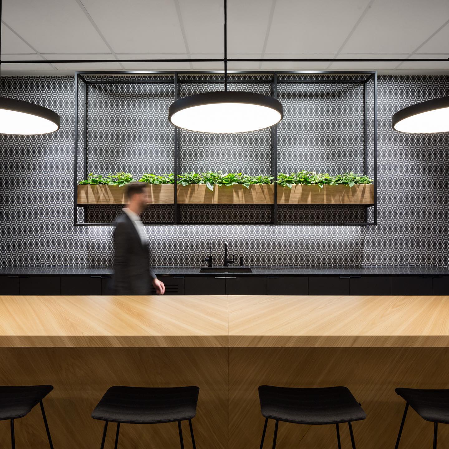 Luminaire Authentik vous permet de rencontrer en ligne un conseiller en ...