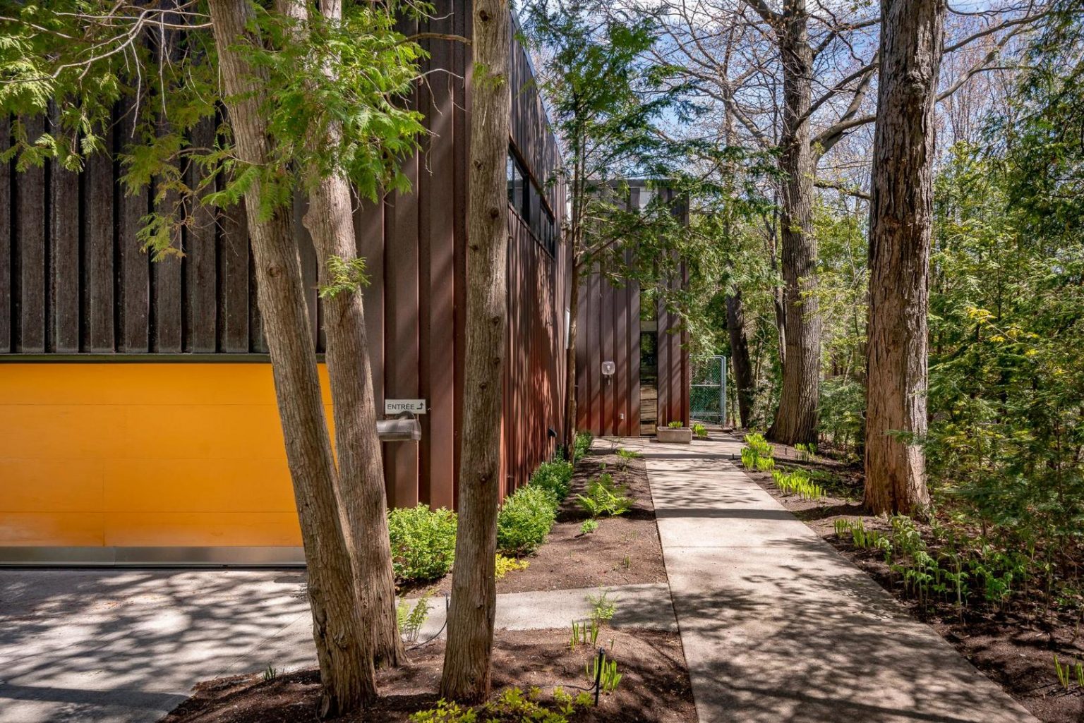 Prestigieuse maison au bord de l'eau à vendre à VaudreuilsurleLac