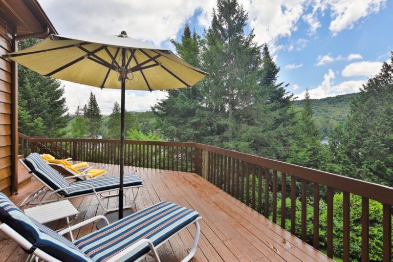 Coup de coeur pour ce cottage sur 3 étages situé à IvrysurleLac dans