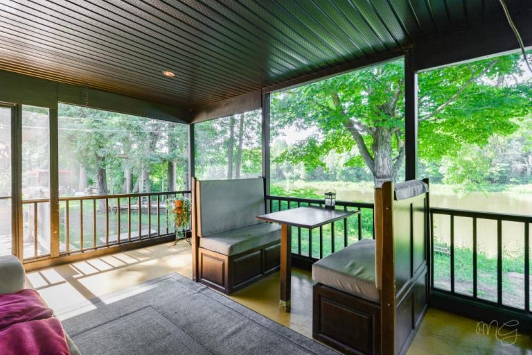 Magnifique maison de plainpied au bord d'une rivière à SaintAndréd