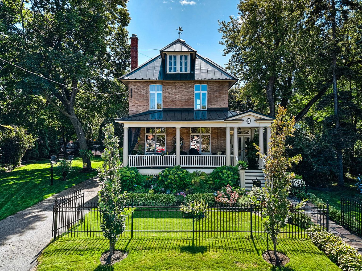 Charmante Maison Ancestrale Du Vieux-Longueuil Disponible Sur Le Marché ...