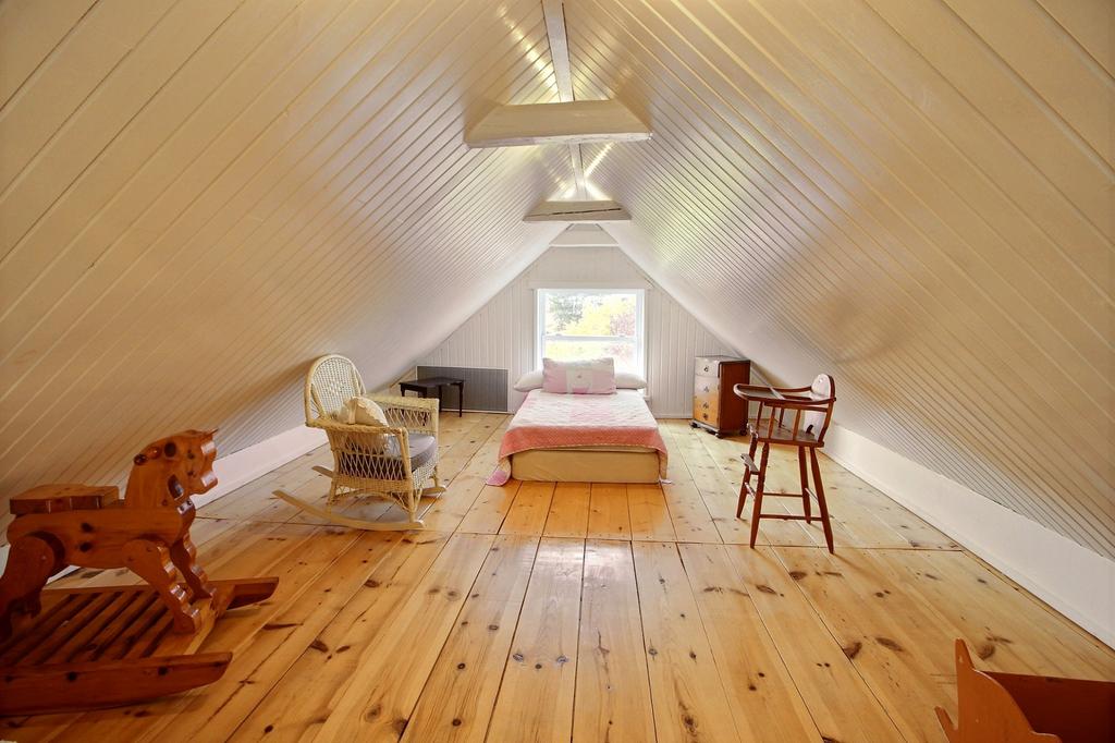 Charmante maison rustique avec plafond  cath drale  et 