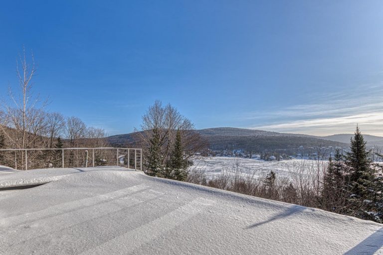 Maison de rêve au bord de l'eau à LacBeauport Joli Joli Design