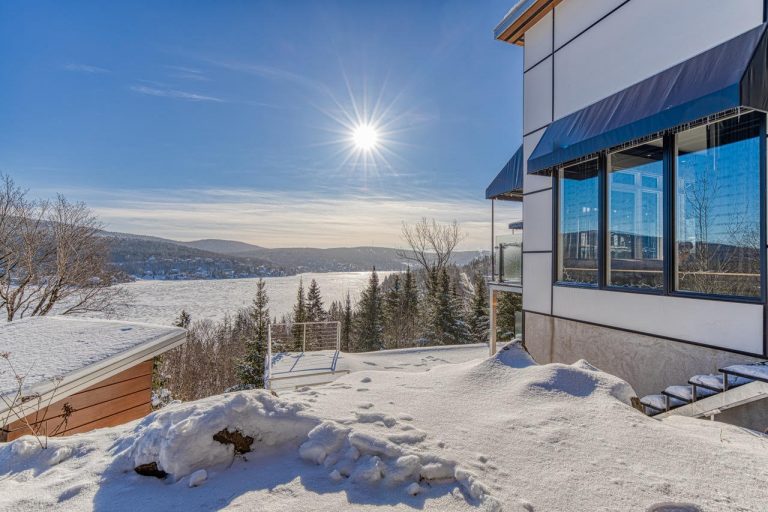 Maison de rêve au bord de l'eau à LacBeauport Joli Joli Design