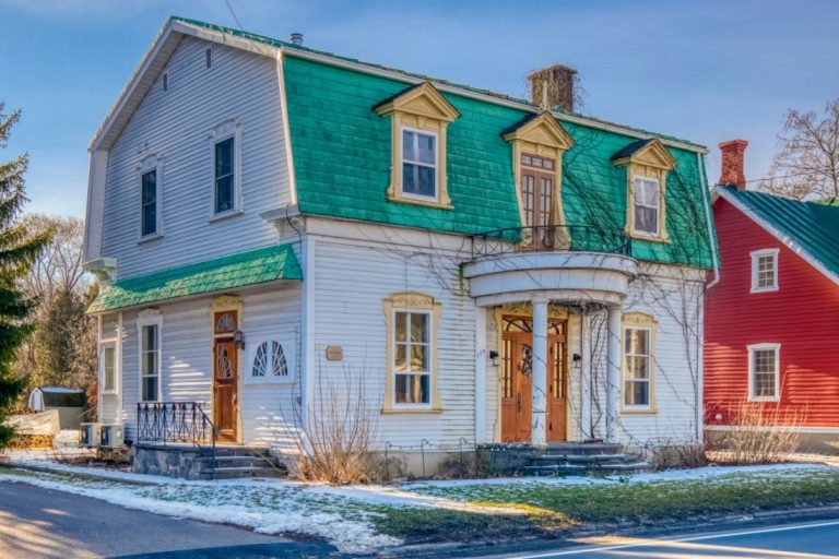 Jolie maison rénovée de 1890 à SainteMartine en Montérégie Joli Joli