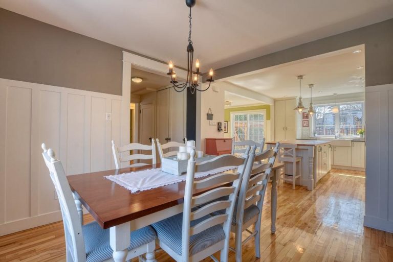 Chaleureuse maison dans le secteur Crawford Park du quartier Verdun à