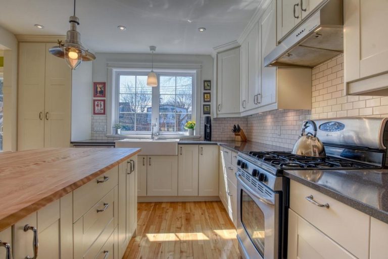 Chaleureuse maison dans le secteur Crawford Park du quartier Verdun à