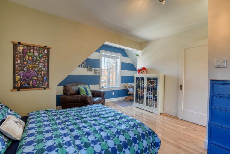 Chaleureuse maison dans le secteur Crawford Park du quartier Verdun à