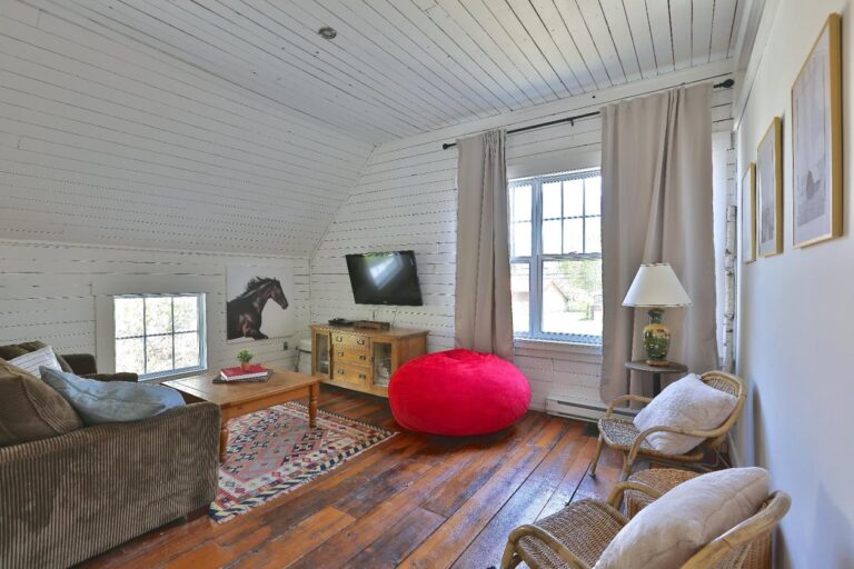 Accueillante propriété offrant de nombreuses possibilités à Ayer's