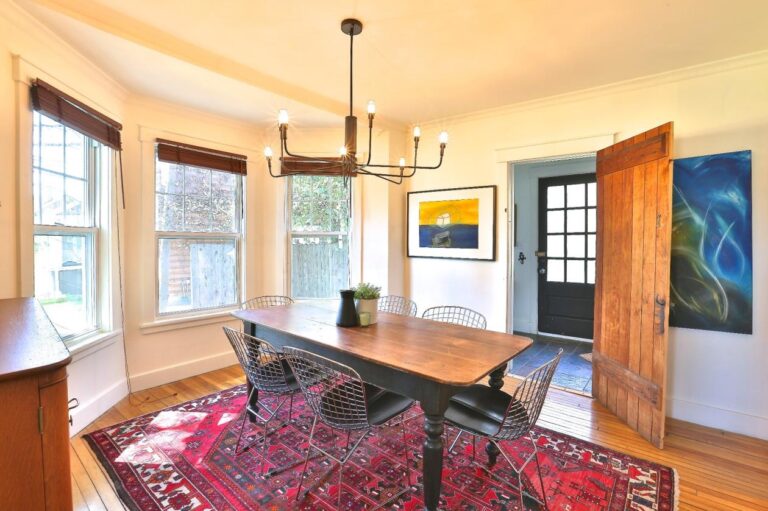 Accueillante propriété offrant de nombreuses possibilités à Ayer's