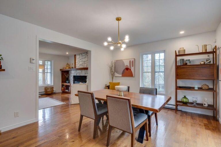 Charmante maison sur le terrain du golf Balmoral à MorinHeights dans