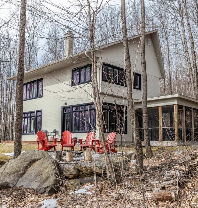 Majestueuse maison du quartier Mascouche Heights disponible sur le