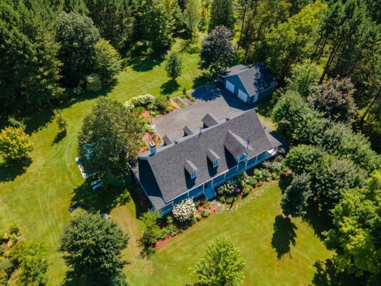 Maison ancestrale qui a conservé son cachet à Leclercville dans la