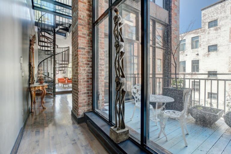 Spectaculaire condo penthouse dans le quartier VilleMarie à Montréal
