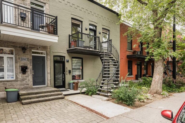 Condo au 2e étage d'un duplex entièrement rénové en 2019 dans le