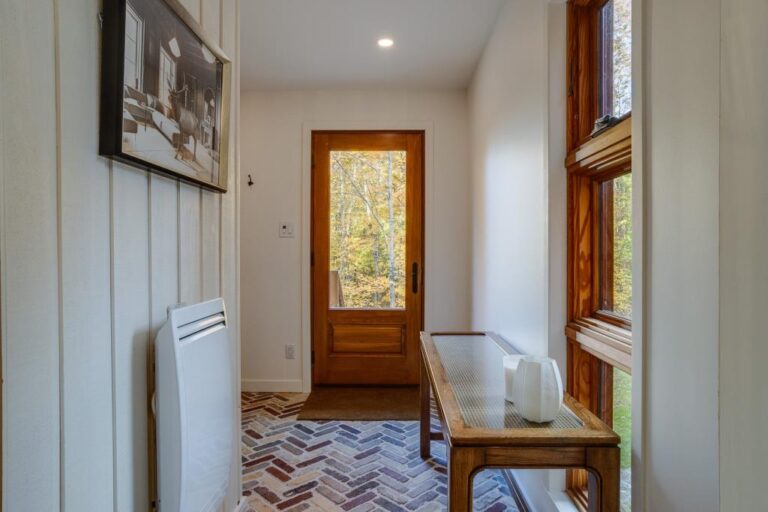 Belle propriété rénovée à SaintÉtiennedeBolton en Estrie Joli Joli