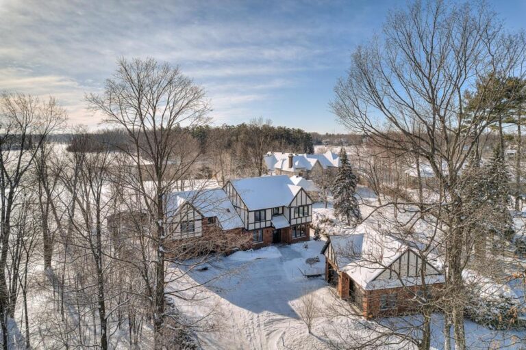Majestueuse résidence sur l'Île Morris à Boisbriand Joli Joli Design
