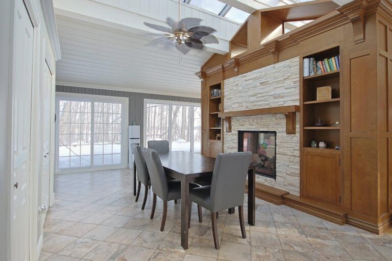 Belle résidence en pleine nature à SaintUrbainPremier en Montérégie