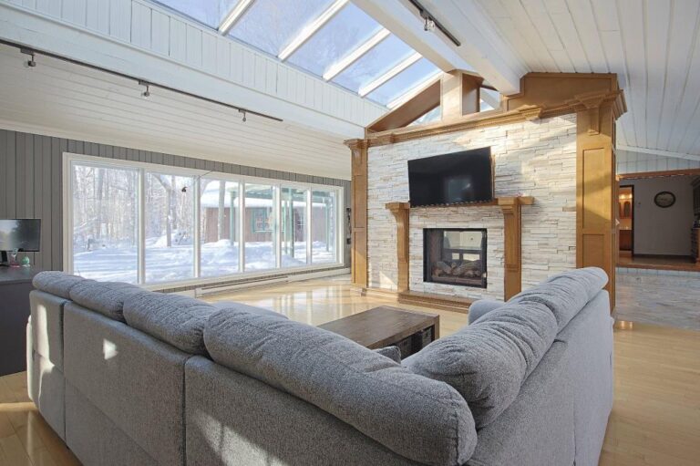 Belle résidence en pleine nature à SaintUrbainPremier en Montérégie