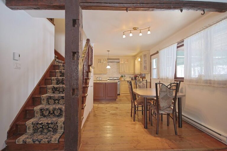 Belle résidence en pleine nature à SaintUrbainPremier en Montérégie