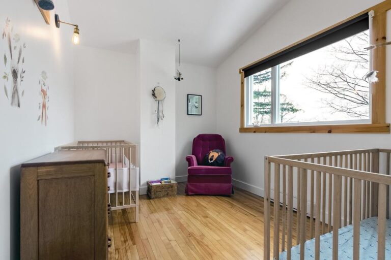 Charmante maison rénovée à FossambaultsurleLac dans la région de la