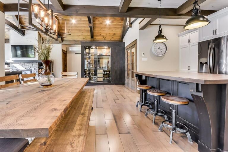 Maison de rêve construite en 2019 à L'AngeGardien en Outaouais Joli