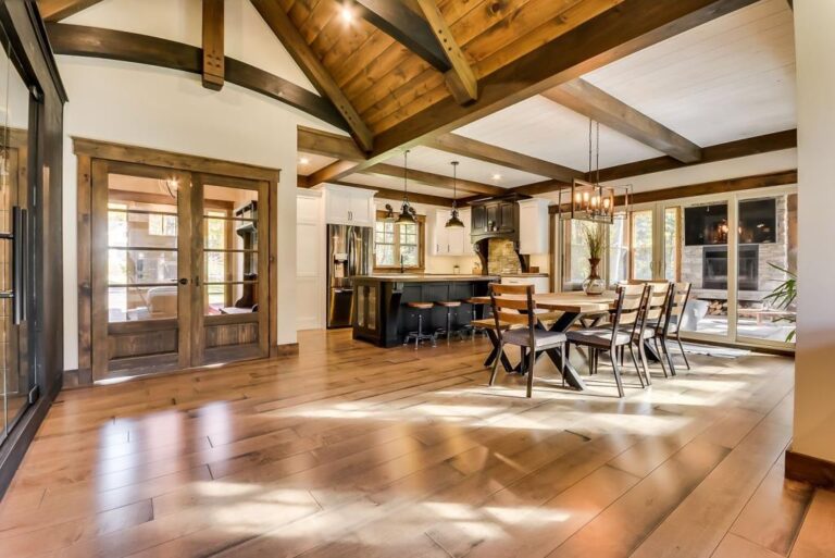 Maison de rêve construite en 2019 à L'AngeGardien en Outaouais Joli