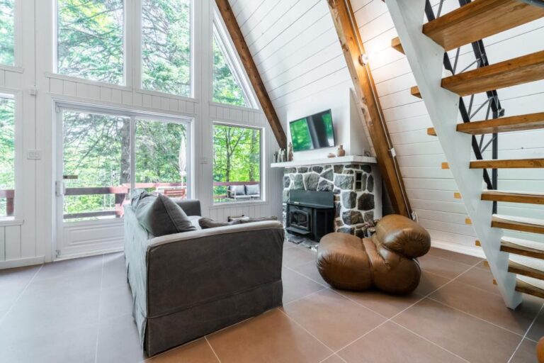 Charmant chalet à louer à MorinHeights dans les Laurentides Joli