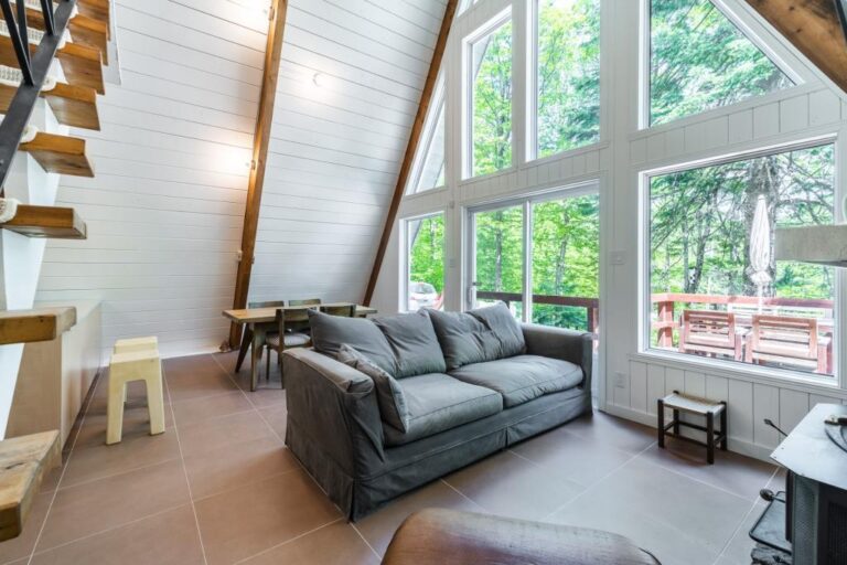 Charmant chalet à louer à MorinHeights dans les Laurentides Joli