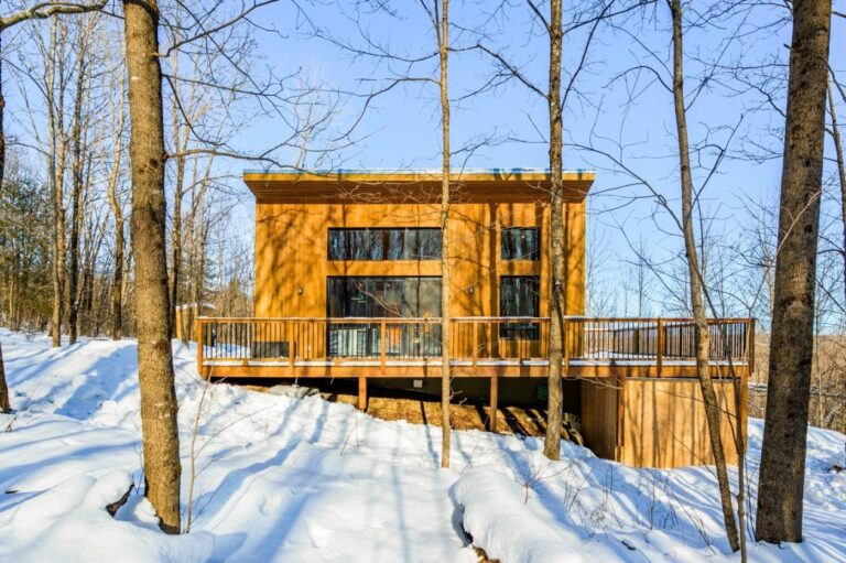 Superbe propriété à SaintÉtiennedeBolton en Estrie